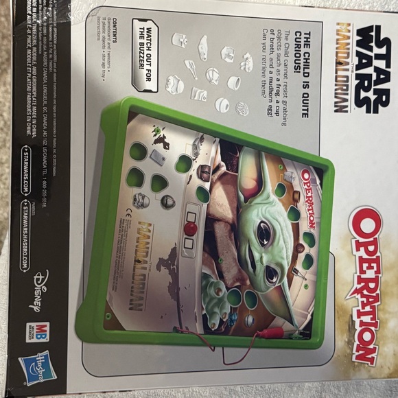 Star Wars The Mandalorian Operation Game - Picture 2 of 2